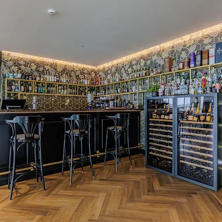 Deville & 酒店 科斯特曼诺